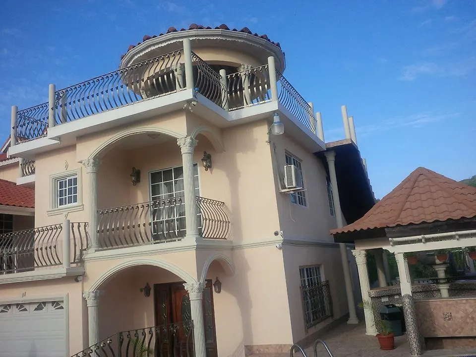 מונטגו ביי Pinnacle View Estate Micaila Villa 0*, מונטגו ביי ג'מייקה
