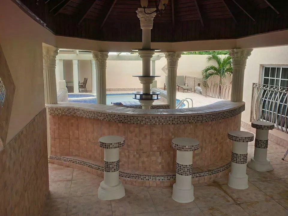 מונטגו ביי Pinnacle View Estate Micaila Villa 0*, מונטגו ביי ג'מייקה